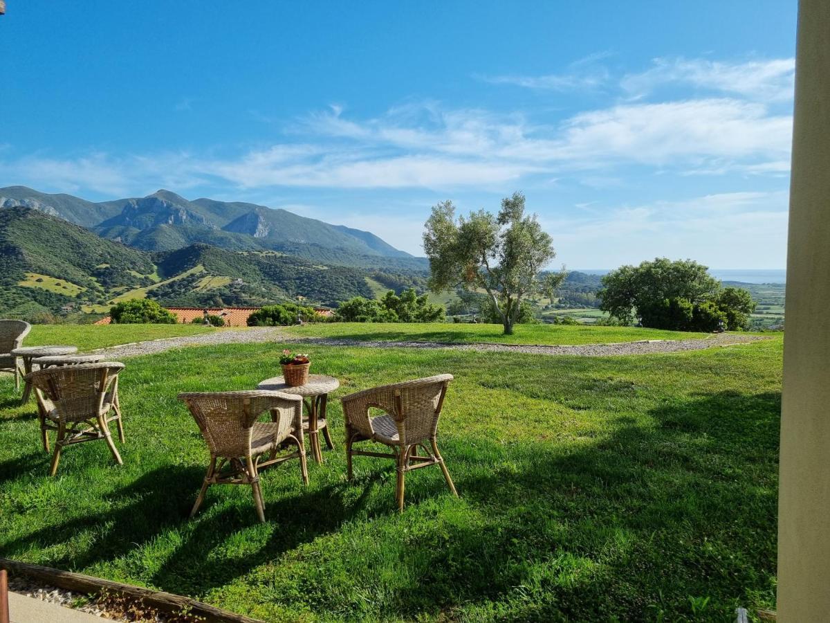 Majori Villa Fluminimaggiore Exterior foto